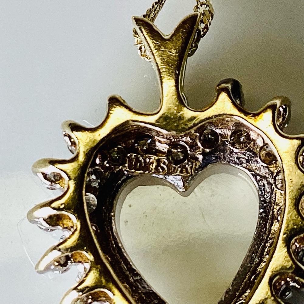 Gold Heart Diamond Pendant - Picture 5 of 11